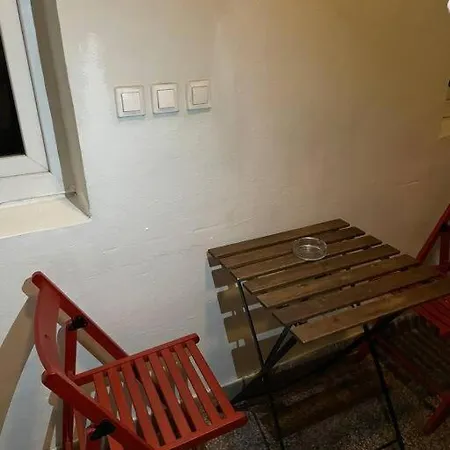 Near Main Railway And Bus Station, Vankovka Apartment *