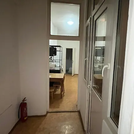 Near Main Railway And Bus Station, Vankovka * برنو